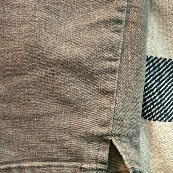 Butt Lifting Bermuda shorts size 22 - Picture 6 of 9